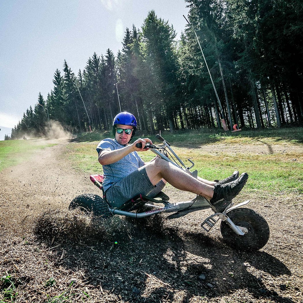 Mountaincarts Monsterroller Offroad Freizeitpark Erlebnisberg Al