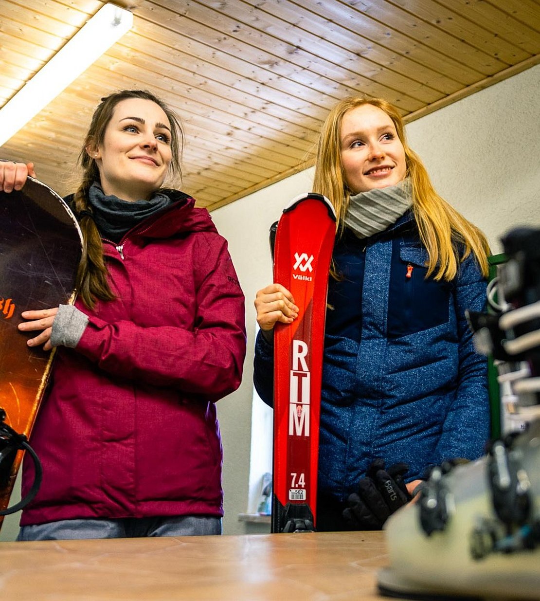 Skiverleih ausleihen Ski Snowboard Erlebnisberg Altenberg