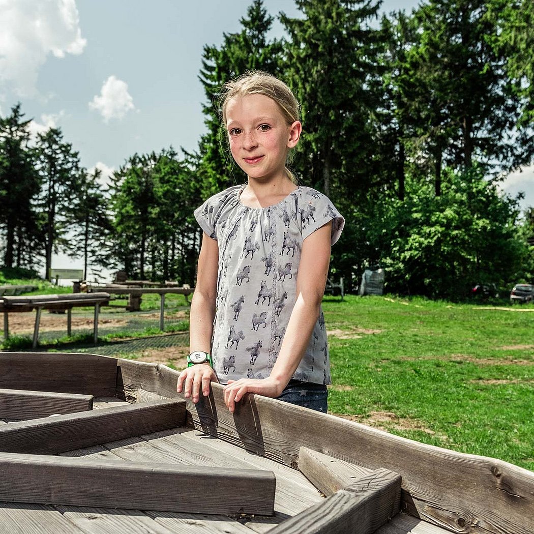 Holz-Kugelbahn Murmelbahn Attraktion Freizeitpark Erlebnisberg A