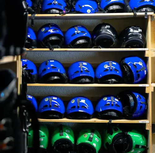 Skiverleih ausleihen Ski Snowboard Erlebnisberg Altenberg